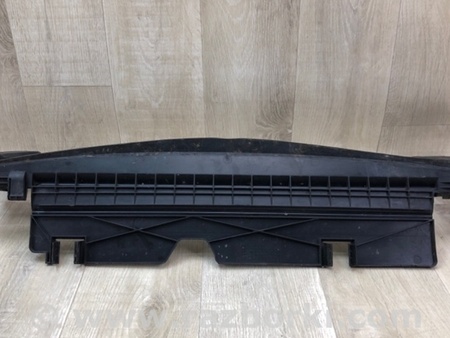 ФОТО дефлектор радіатора для Mercedes-Benz C-Class iV W205 (14-21) Київ