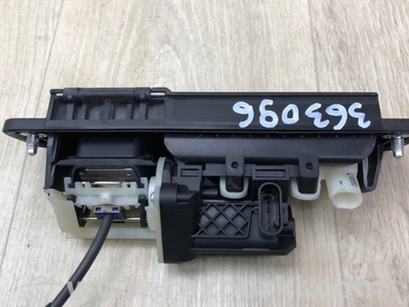 ФОТО Камера заднього виду для Mercedes-Benz C-Class iV W205 (14-21) Київ