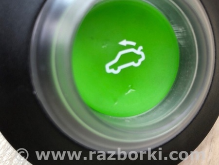 ФОТО Кнопка відкриття багажника внутрішня для Mercedes-Benz C-Class iV W205 (14-21) Київ