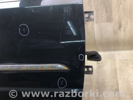 ФОТО Двері для Chrysler Town & Country Київ