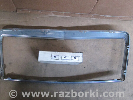 ФОТО Решітка радіатора для Mercedes-Benz 124 Львів