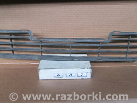 ФОТО Решітка бампера для Mitsubishi Carisma Львів