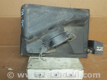 ФОТО Корпус повітряного фільтра для Ford Escort Львів