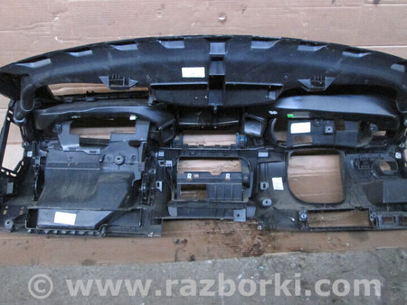 ФОТО Панель салона (торпеда) для Skoda Fabia Львів