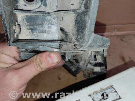 ФОТО кронштейн кріплення бампера для Volkswagen Polo Львів