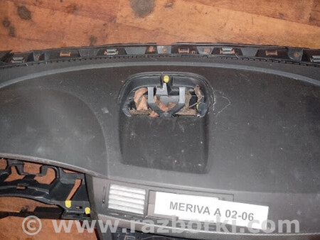 ФОТО Панель салона (торпеда) для Opel Meriva Львів