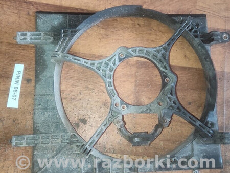 ФОТО Volkswagen Golf V 2004-2009 для Mitsubishi Pajero Pinin Львів