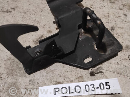 ФОТО Замок капота для Volkswagen Polo Львів