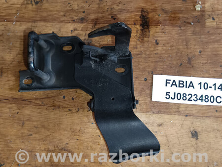 ФОТО Замок капота для Skoda Fabia Львів