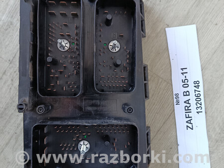 ФОТО Блок запобіжників для Opel Zafira Львів