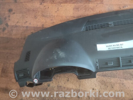 ФОТО Панель салона (торпеда) для Audi (Ауди) A4 (різне) Львів