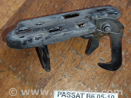 ФОТО Замок капота для Volkswagen Passat (все года выпуска) Львів