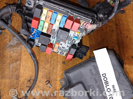 ФОТО Блок запобіжників для Fiat Doblo (Всі моделі) Львів