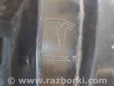 ФОТО Протитуманна фара для Tesla Model X дорест (15-21) Київ