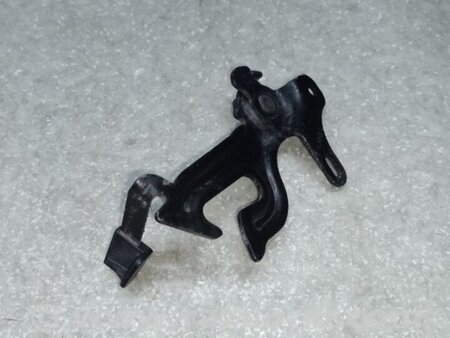 ФОТО Гак замка капота для Volvo XC70 II P24 (07-16) Київ