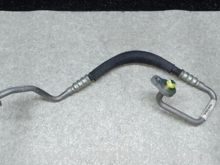 ФОТО Трубка кондиціонеру для Volvo XC70 II P24 (07-16) Київ