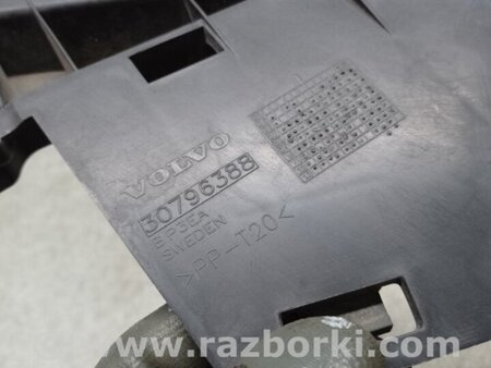 ФОТО Кронштейн переднього бампера (під фарою) для Volvo XC70 II P24 (07-16) Київ