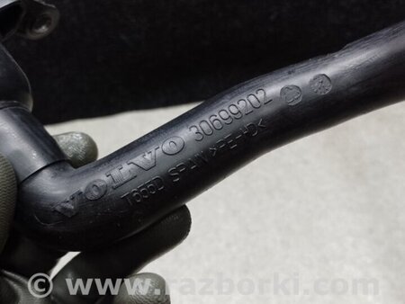 ФОТО Горловина бачка склоомивача для Volvo XC70 II P24 (07-16) Київ