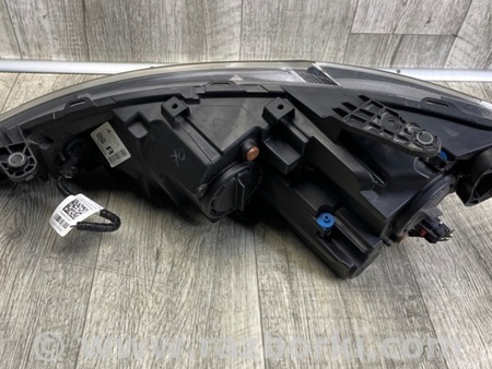 ФОТО Фара для Chrysler Pacifica II RU (16-21) Київ