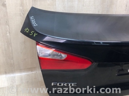 ФОТО Кришка багажника для KIA Forte YD (2012-) Київ