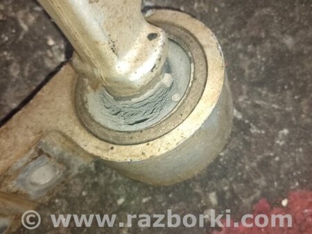 ФОТО Важіль передньої підвіски нижній для Nissan X-Trail T30 (01-08) Київ