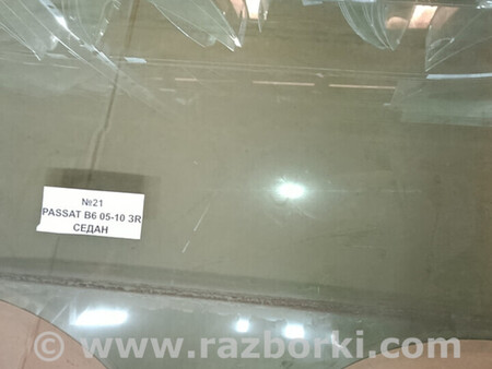 ФОТО Скло дверне заднє праве для Volkswagen Passat (все года выпуска) Львів