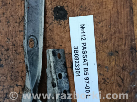 ФОТО Завіси капота (петлі) для Volkswagen Passat (все года выпуска) Львів