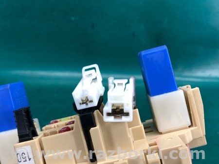 ФОТО Блок запобіжників салон для Nissan Rogue (08-14) Київ