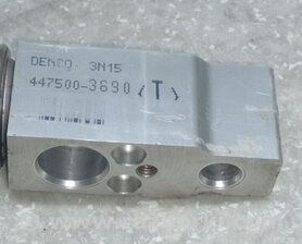 Клапан кондиціонера Toyota Prius III XW30 (09-15)