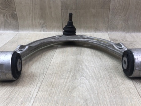 ФОТО Важіль передньої підвіски верхній для Volkswagen Touareg  (10-18) Київ