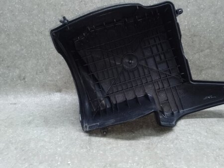 ФОТО Кришка корпусу повітряного фільтра для Ford Escape 3 (01.2012-12.2018) Київ