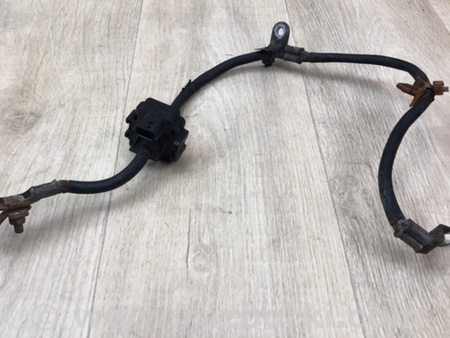 ФОТО Клема акумулятора для Nissan Titan (04-16) Київ