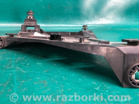 ФОТО Кронштейн кріплення фари для Audi (Ауди) Q5 I 8R (08-17) Київ