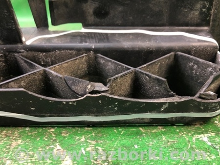 ФОТО Кронштейн заднього бампера для Volkswagen Passat B7 (09.2010-06.2015) Київ