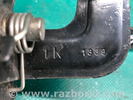 ФОТО Замок капоту для Nissan Juke (10-19) Київ