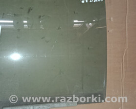 Скло дверне заднє праве Volkswagen Passat (все года выпуска)