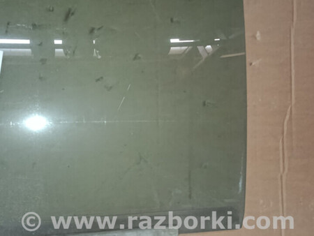 ФОТО Скло дверне заднє праве для Volkswagen Passat (все года выпуска) Львів