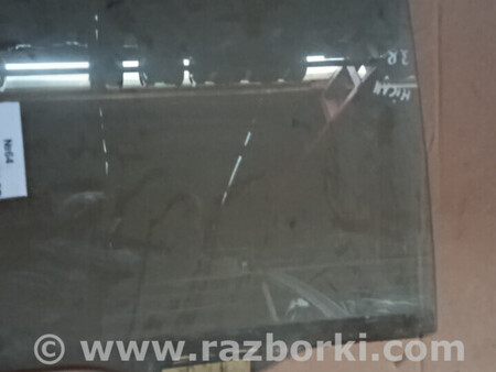 ФОТО Скло дверне заднє праве для Nissan Sunny Львів