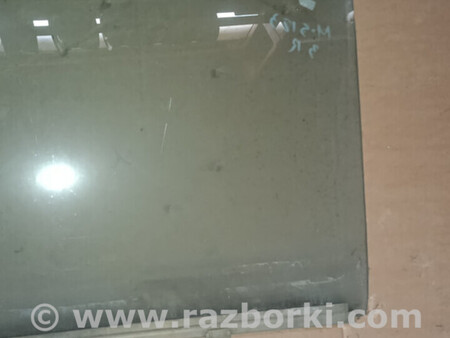 ФОТО Скло дверне заднє праве для Mercedes-Benz 123 Львів