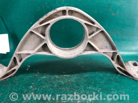 ФОТО Кронштейн проміжного валу для Volkswagen Tiguan (11-17) Київ