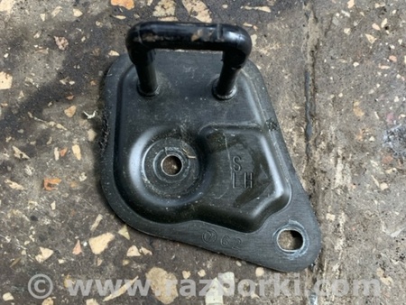 ФОТО Скоба замка спинки сидения левая для Subaru Forester SG S11 (02-08) Київ