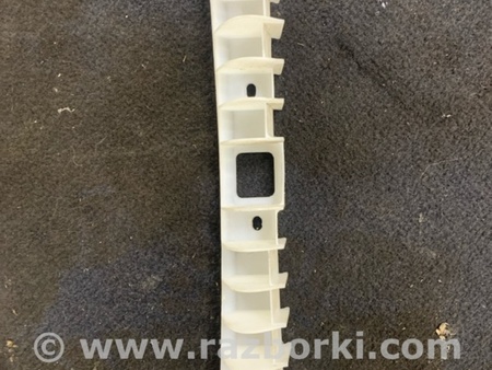ФОТО Кронштейн правый для Subaru Forester SG S11 (02-08) Київ