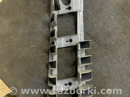 ФОТО Кронштейн правый для Subaru Forester SG S11 (02-08) Київ