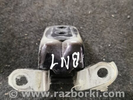 ФОТО Петля двери для Nissan Juke (10-19) Київ