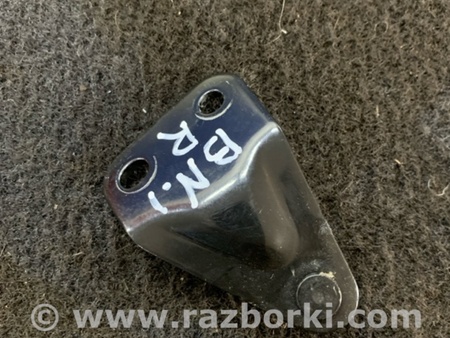 ФОТО Кронштейн правый для Nissan Juke (10-19) Київ