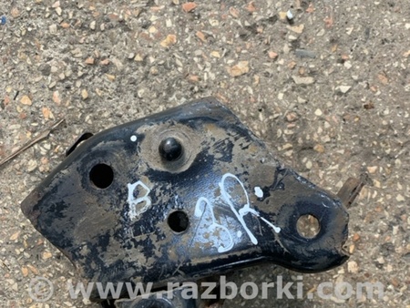 ФОТО Крепление балки подвески заднее правое для Nissan Juke (10-19) Київ