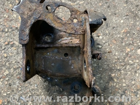 ФОТО Крепление балки подвески заднее правое для Nissan Juke (10-19) Київ