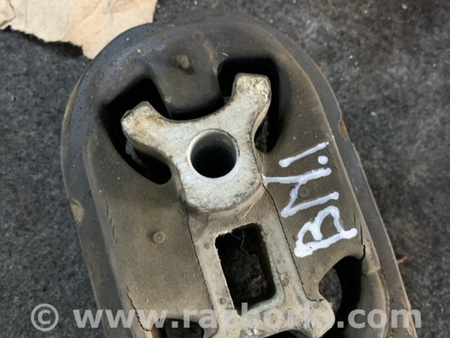ФОТО Подушка двигателя для Nissan Juke (10-19) Київ