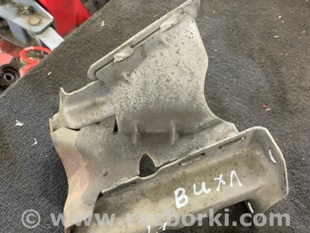 ФОТО Кронштейн для Nissan Juke (10-19) Київ