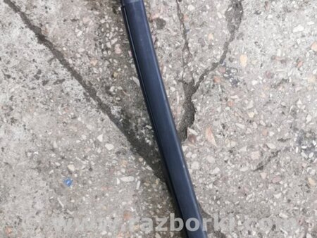 ФОТО Направляющая стекла задняя правая для Nissan Juke (10-19) Київ